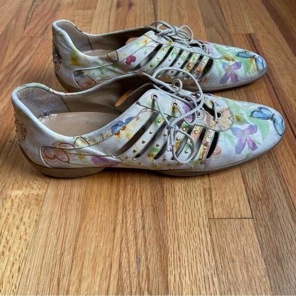Stuart Weitzman Hand-Painted Leather Sneaker Style Lace Up Butterfly Size 39 8.5 - Picture 2 of 8